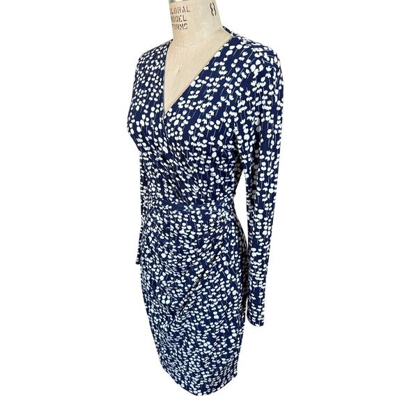 Lark & Ro Floral Print Wrap Dress in Blue and White Size Medium - Picture 2 of 7